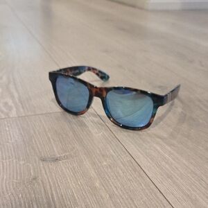 Blenders Psycho Cat Polarized Sunglasses